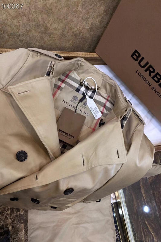 Áo Khoác, áo gió dáng dài nam Burberry siêu cấp màu đenÁo Khoác, áo gió dáng dài nam Burberry siêu cấp màu đen