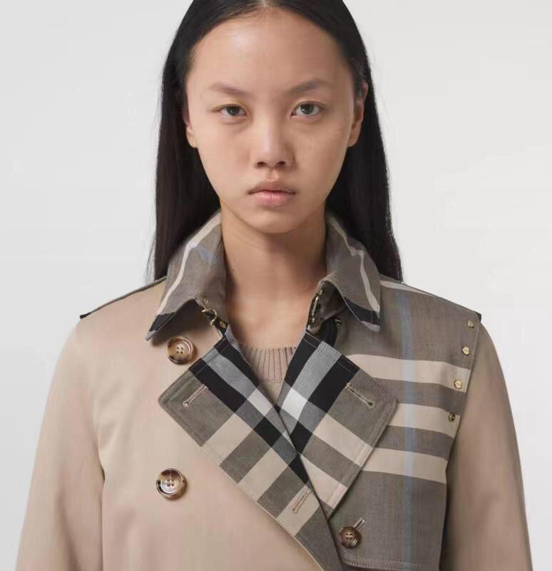 Áo khoác nữ Burberry dáng dài 