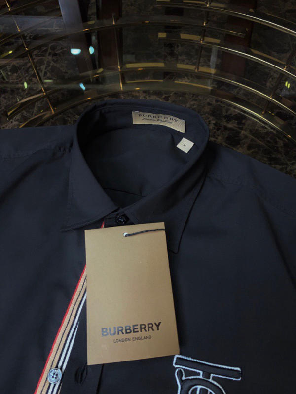 Áo sơ mi Burberry chữ B thêu siêu cấp 1:1