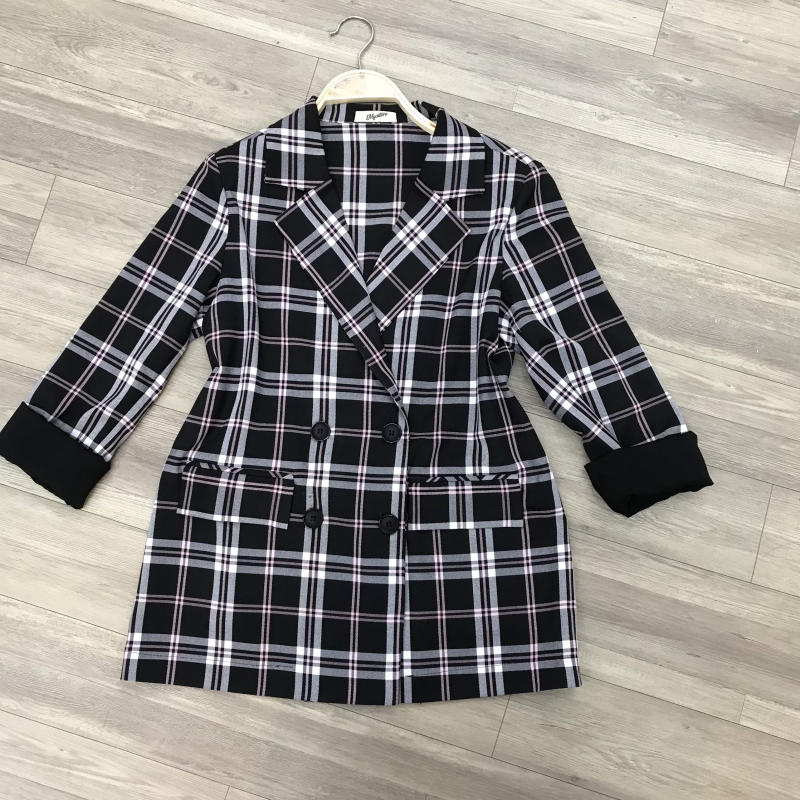 Áo khoác vest Blazer caro đen sọc màu hồng phong cách Hàn Quốc