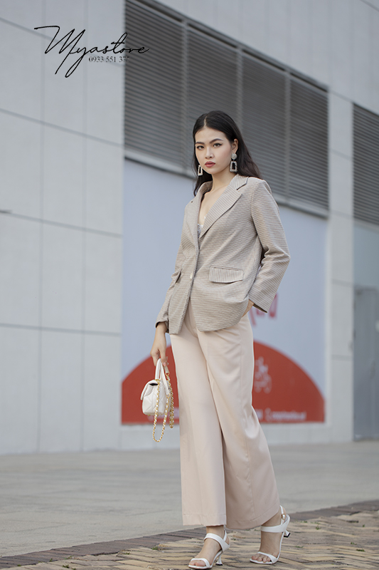 Áo vest Blazer caro nude phong cách Hàn Quốc