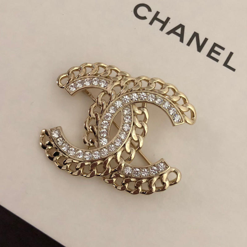 Các kiểu Cài áo hàng hiệu, Chanel, Gucci, Dior