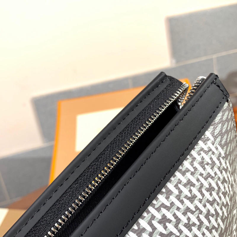 Clutch Louis Vuitton POCHETTE VOYAGE Medium nam siêu cấp