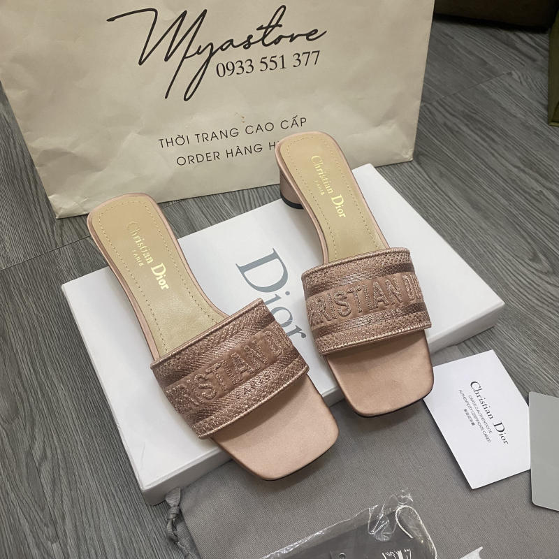 Dép DIOR DWAY SANDALS siêu cấp về trả khách