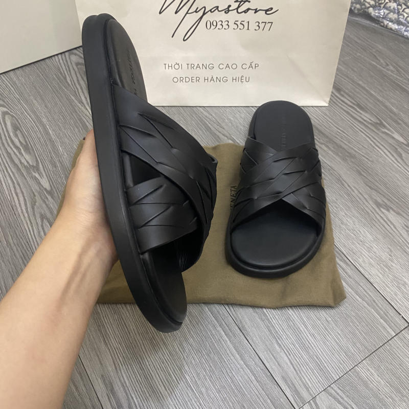 Dép nam BOTTEGA VENETA màu đen siêu cấp về trả khách