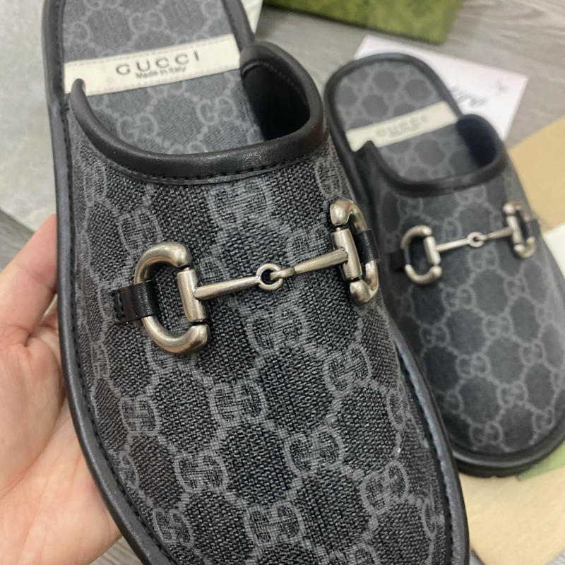 Dép sục Gucci Đen họa tiết monogram siêu cấp về trả khách