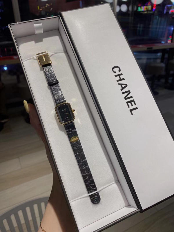 Đồng hồ nữ Chanel siêu cấp 