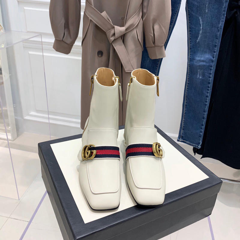 Giày boot Gucci cổ ngắn ngọc trai cổ điển