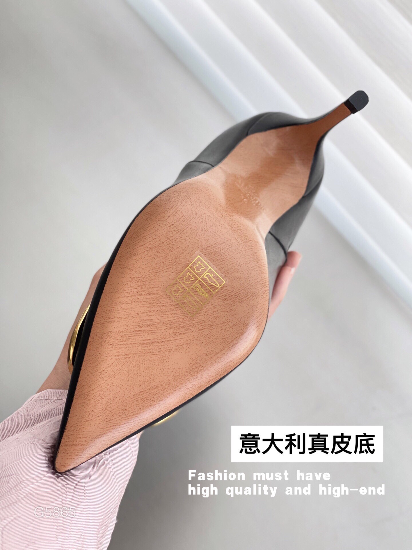 Giày boot Valentino siêu cấp 