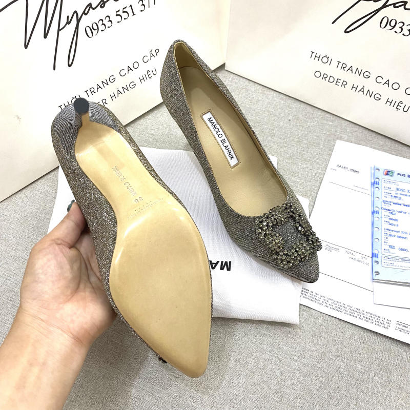 Giày cao gót Manolo Blahnik siêu cấp trả khách