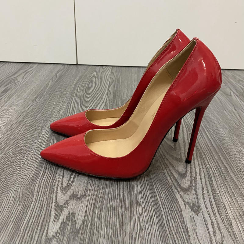 Giày cao gót nữ Louboutin siêu màu đỏ size 38