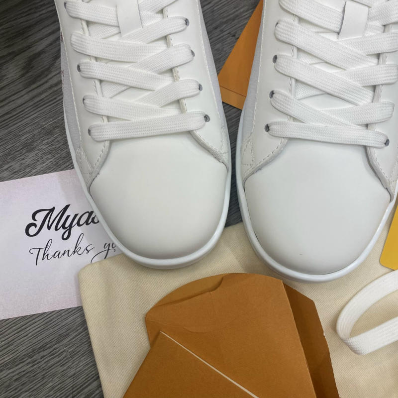 Giày Louis Vuitton Luxembourg Trainers siêu cấp về trả khách