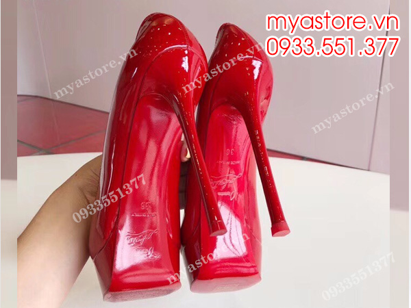 Giày nữ Louboutin siêu cấp 