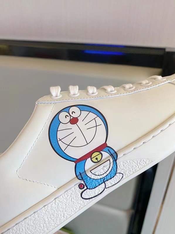 Giày sneaker Gucci nam Ace của Doraemon x Gucci (Doraemon x Gucci men's Ace sneaker)