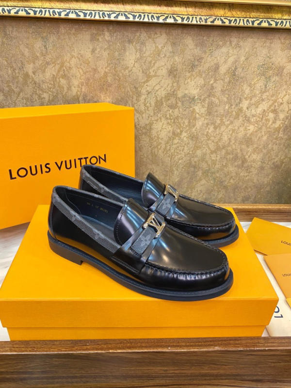 Giày tây công sở nam LV Louis Vuitton màu đen siêu cấp 1:1