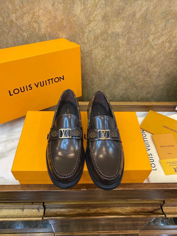 Giày tây công sở nam LV Louis Vuitton màu nâu đen siêu cấp 1:1