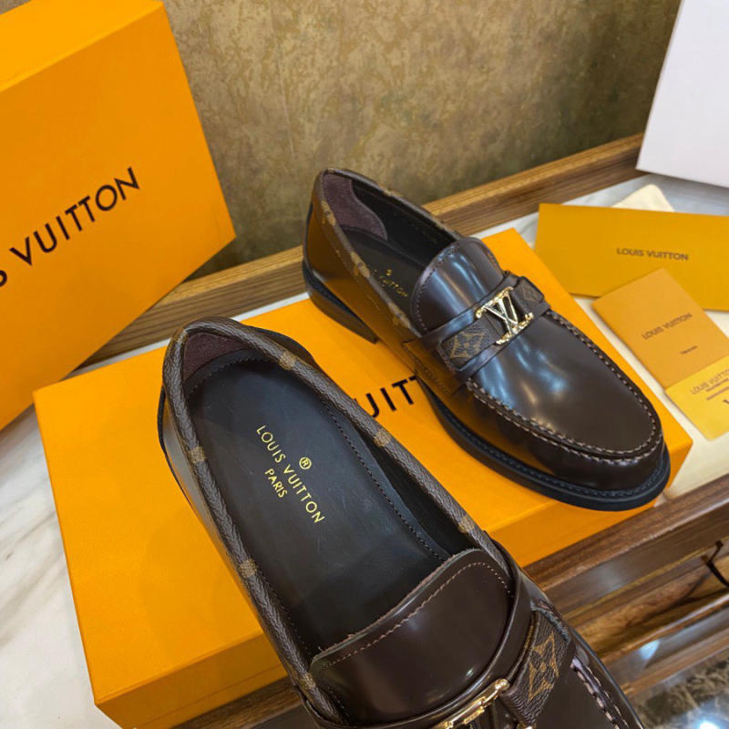 Giày tây công sở nam LV Louis Vuitton màu nâu đen siêu cấp 1:1