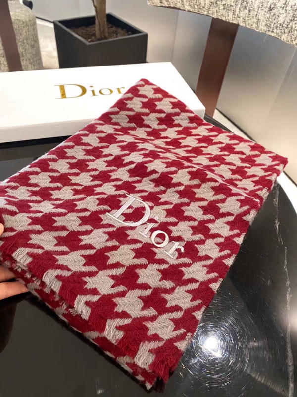 Khăn Dior siêu cấp