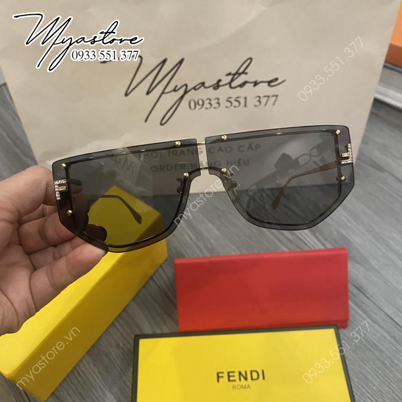 Kính mát Fendi màu đen siêu cấp về trả khách