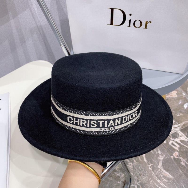 Nón Christian Dior siêu cấp trả khách