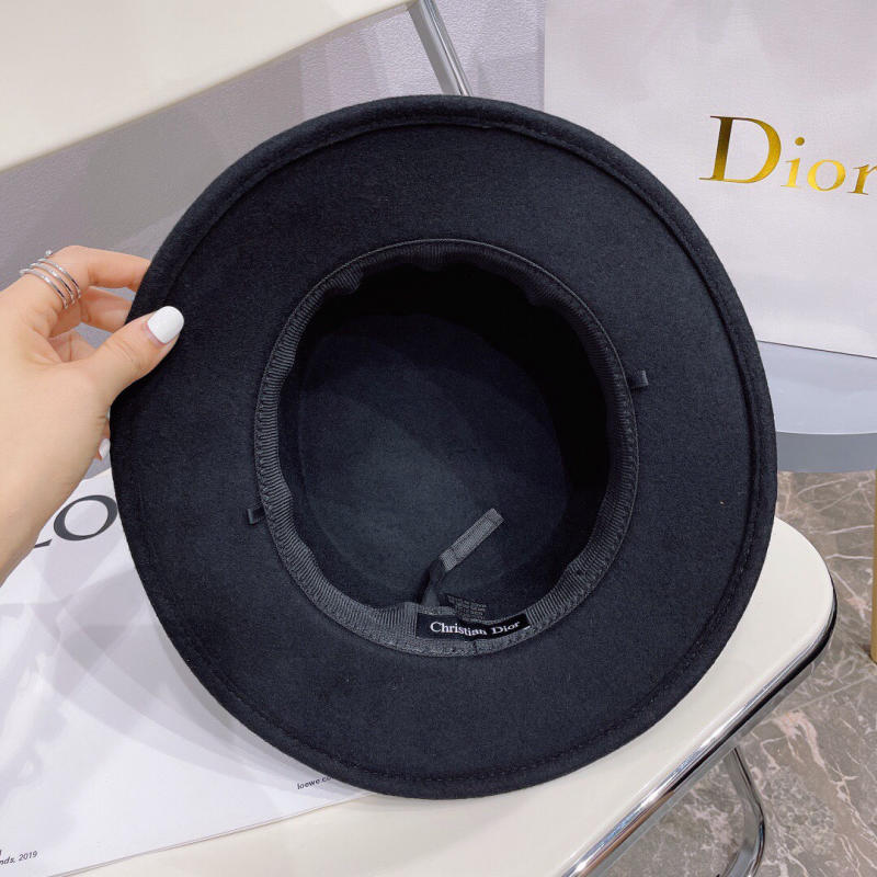 Nón Christian Dior siêu cấp trả khách