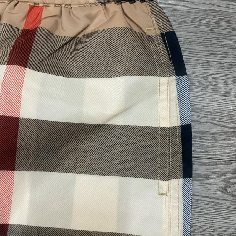 Quần Short Burberry Swim Trunks siêu cấp về trả khách