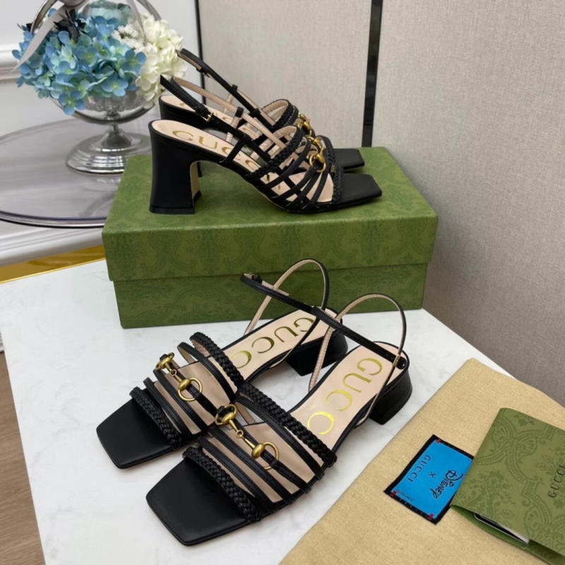 Sandal nữ mũi vuông Gucci