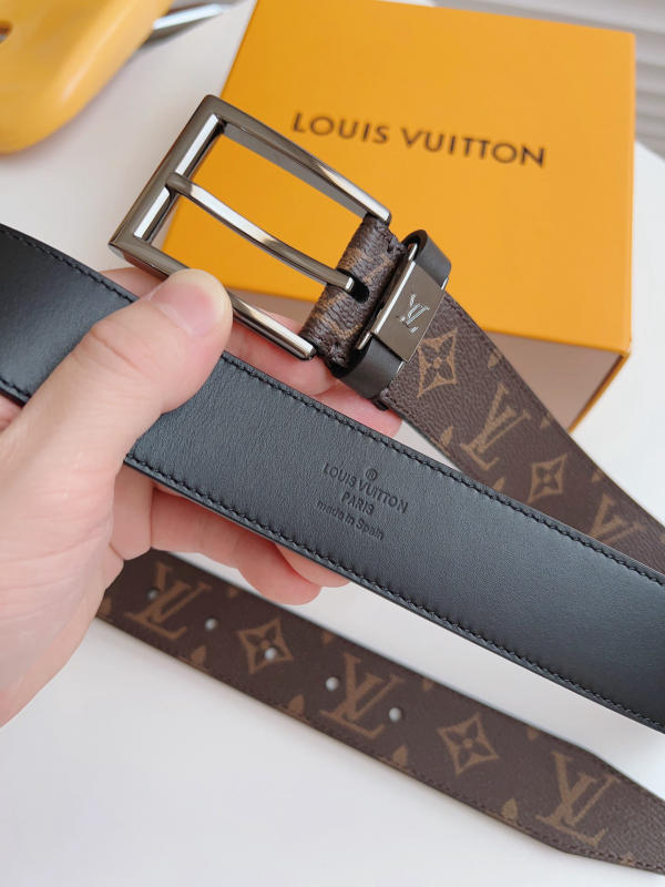 Thắt lưng Louis Vuitton họa tiết cổ điển siêu cấp 1:1