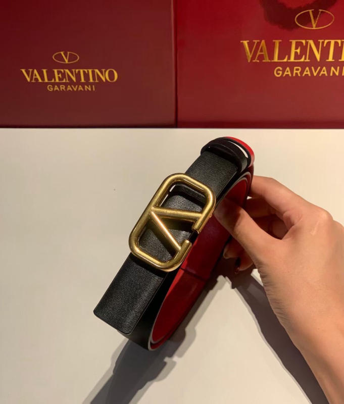 Thắt lưng nữ Valentino siêu cấp màu đen và đỏ