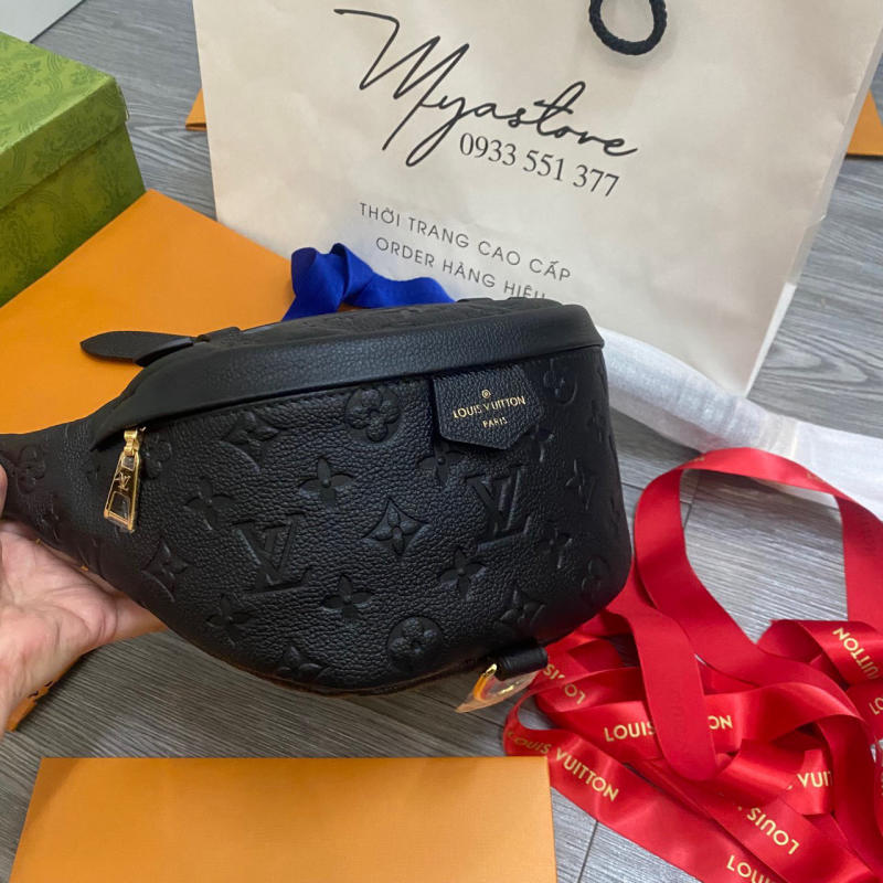 Túi bao tử Louis Vuitton siêu cấp về trả khách