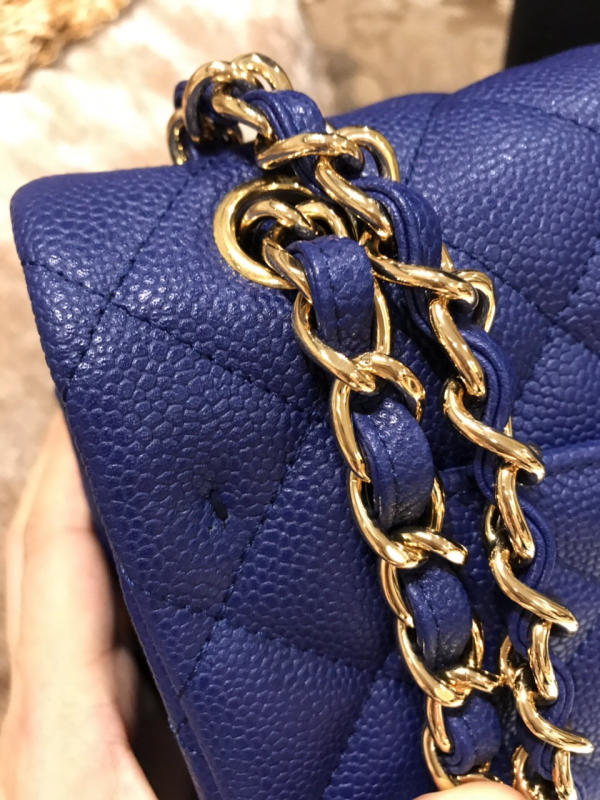 Túi Chanel Classic 30cm like auth màu xanh dương trả khách