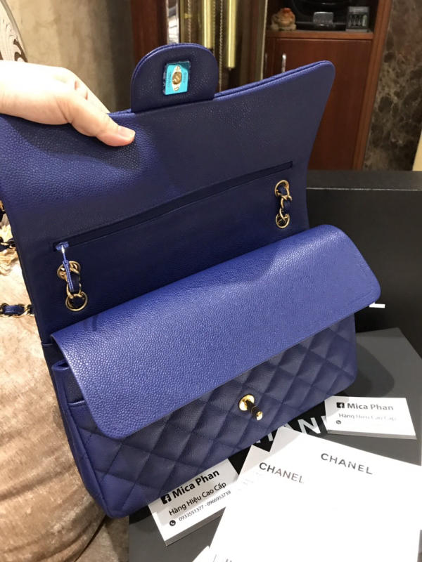 Túi Chanel Classic 30cm like auth màu xanh dương trả khách