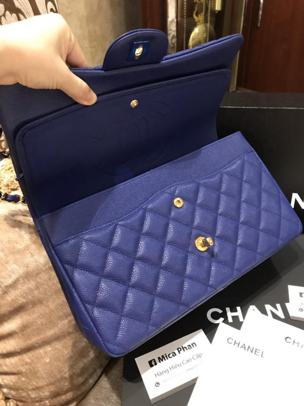 Túi Chanel Classic 30cm like auth màu xanh dương trả khách