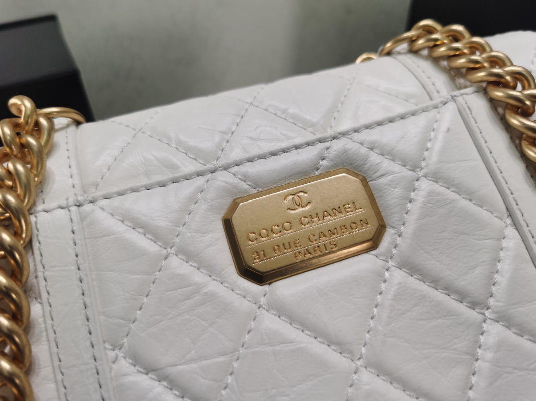 Túi Chanel 𝟮𝟬𝟮𝟮 messenger siêu cấp màu trắng