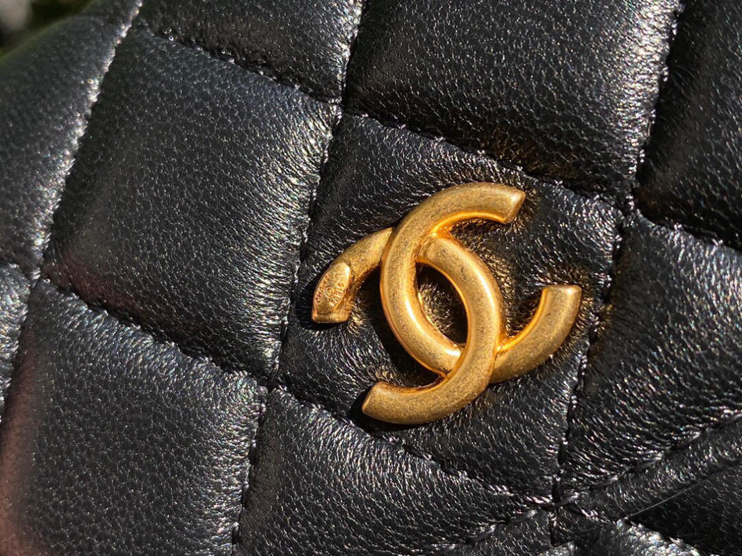 Túi Chanel mini 1889 Unblocked Metal Ball "Pocket Bag" Series