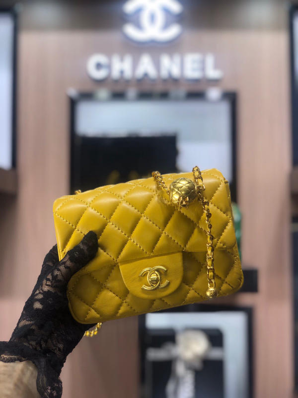 Túi Chanel mini siêu cấp dáng vuông màu vàng chanh