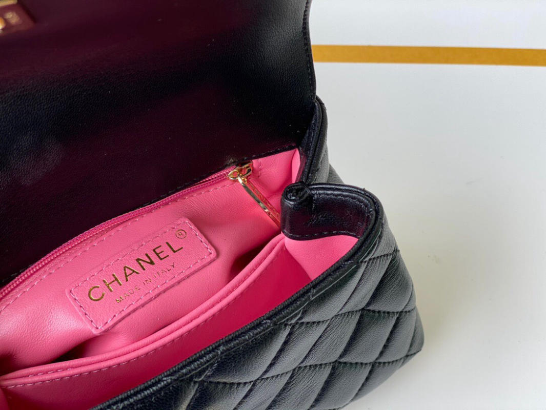 Túi Chanel 𝐦𝐢𝐧𝐢 𝐜𝐨𝐜𝐨 𝐡𝐚𝐧𝐝𝐥𝐞 siêu cấp