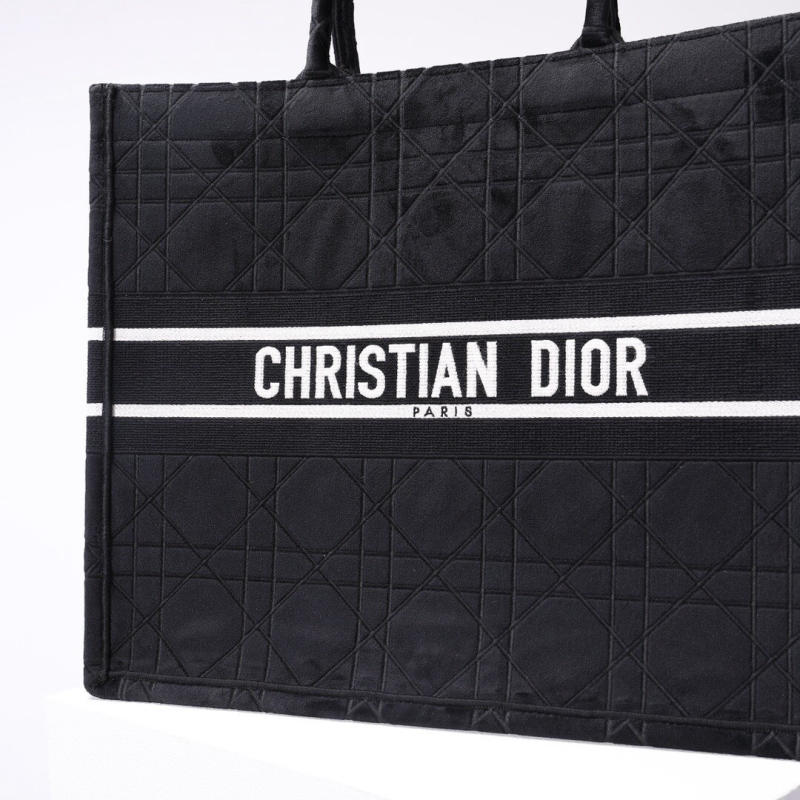 Túi Dior Book Tote màu đen