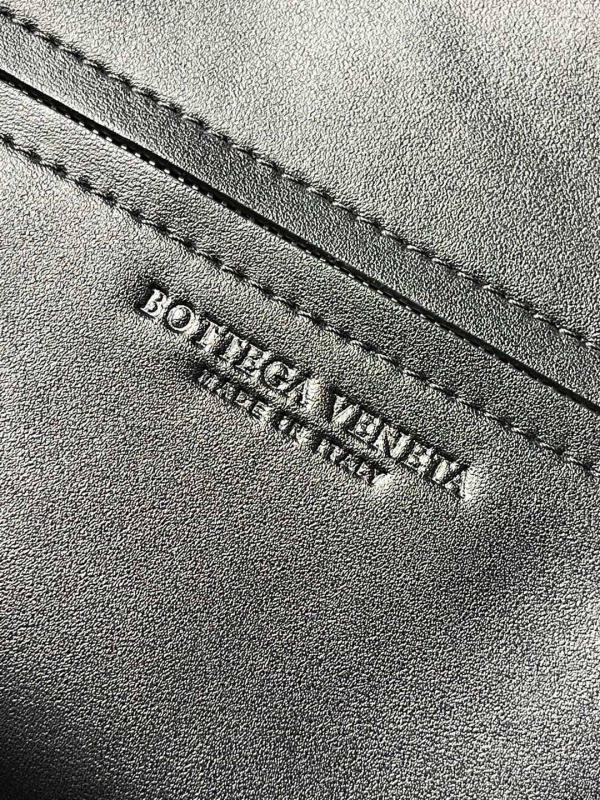 Túi du lịch Bottega Veneta 