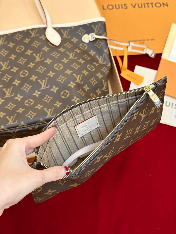 Túi LV Neverfull Monogram siêu cấp về trả khách