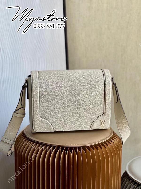 Túi messenger LV Louis Vuitton FLAP MỚI