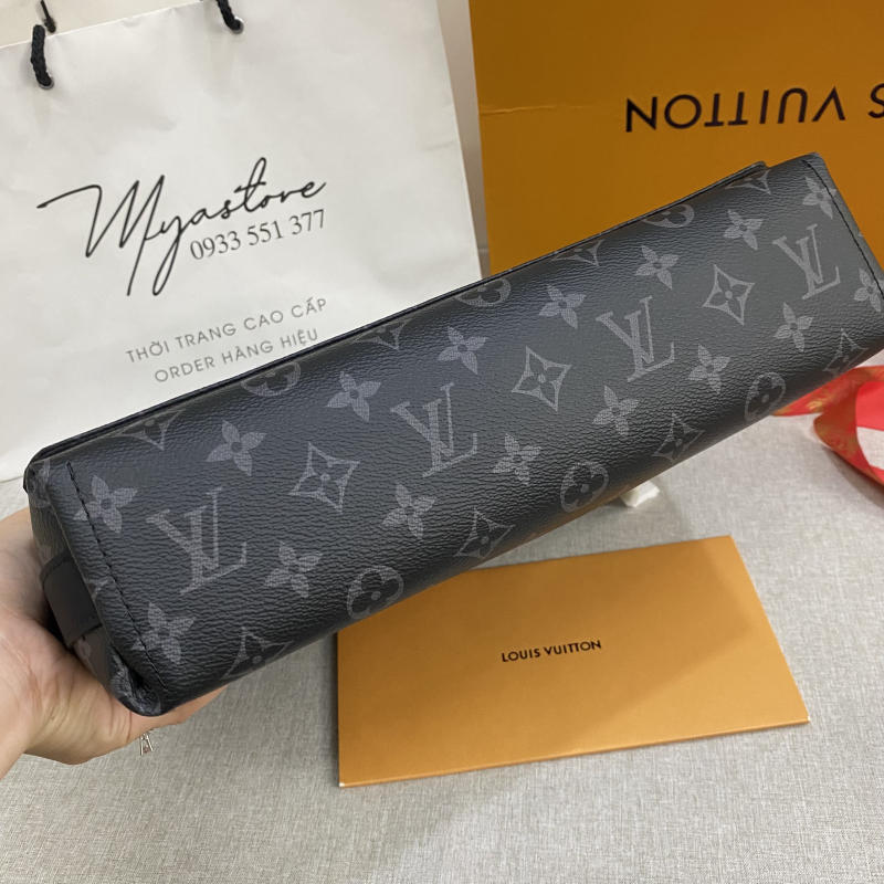 Túi nam đeo chéo LV Louis Vuitton 