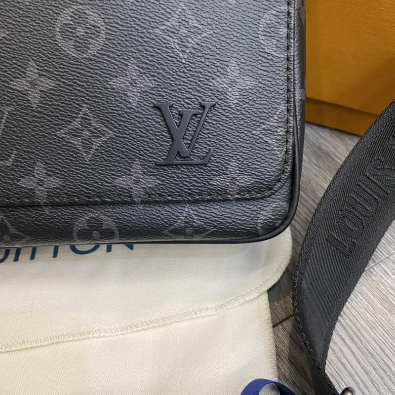 Túi nam LV Louis Vuitton siêu cấp