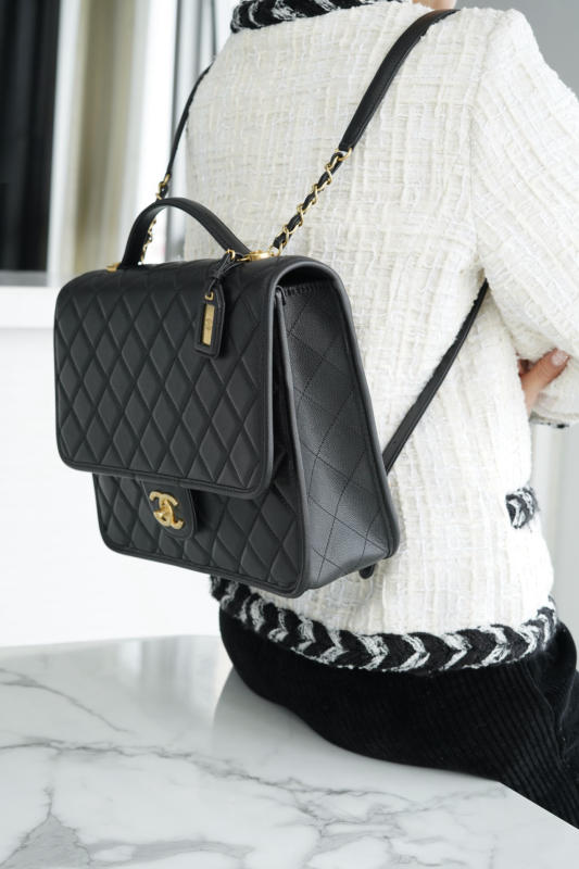 Túi xách Chanel 22K Black Caviar Messenger Backpack siêu cấp 1:1