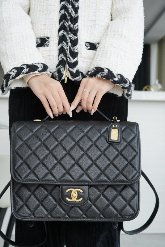 Túi xách Chanel 22K Black Caviar Messenger Backpack siêu cấp 1:1