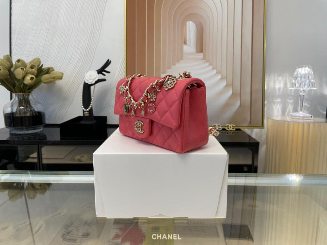 Túi xách Chanel Classic Charm màu đỏ siêu cấp 1:1