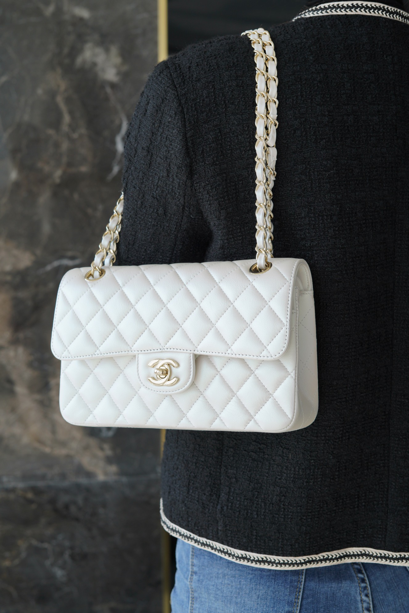 Túi xách Chanel Classic like auth size 23cm màu trắng