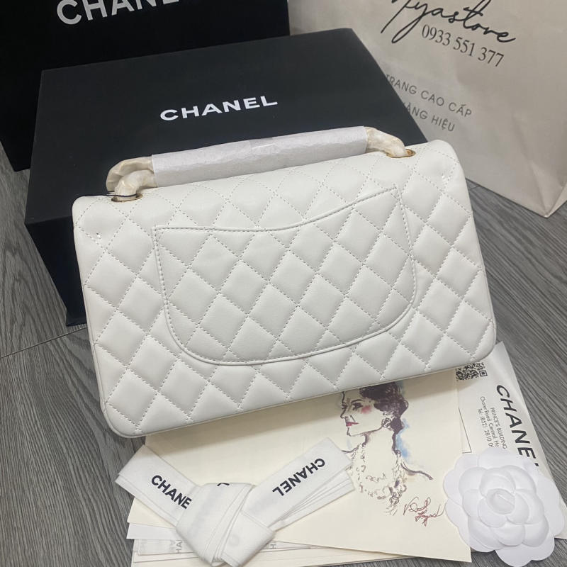 Túi xách Chanel màu trắng siêu cấp về trả khách