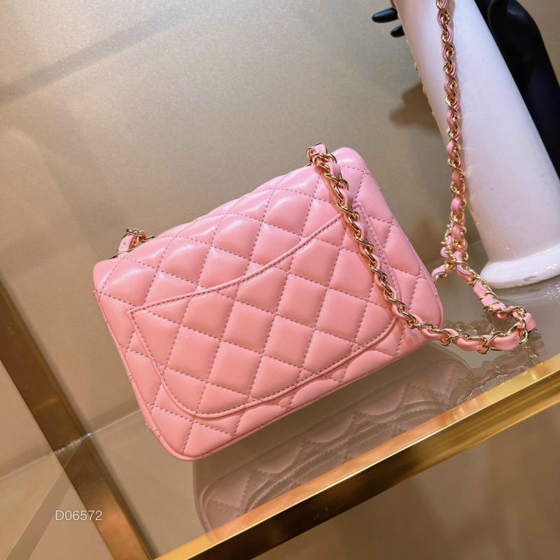 Túi xách Chanel Mini like auth size 20 cm màu hồng phấn