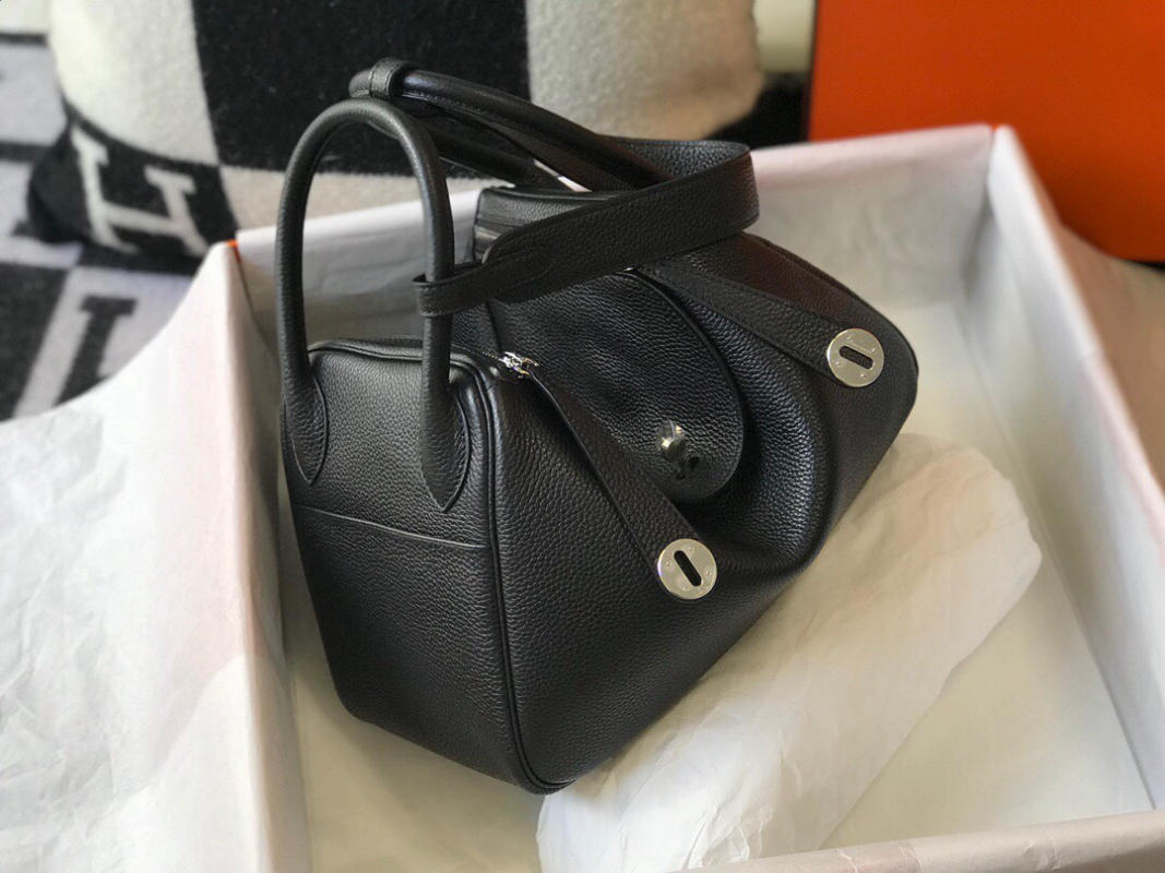 Túi xách Hermes 𝙡𝙞𝙣𝙙𝙮 siêu cấp size 26cm màu đen